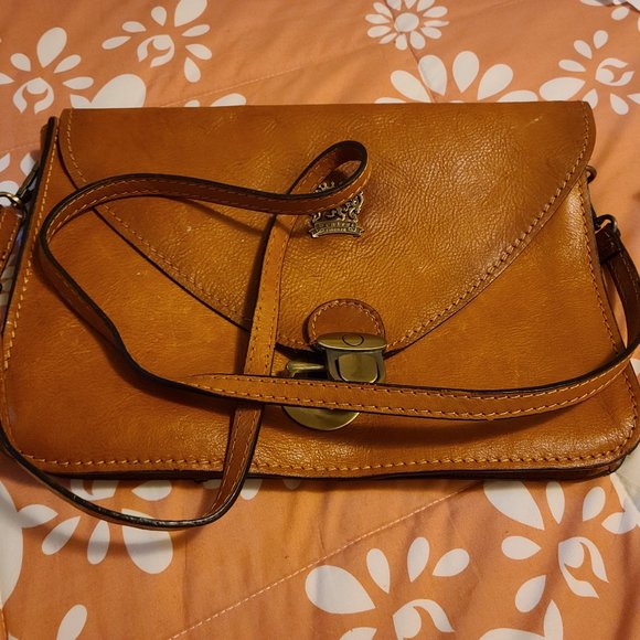 Pratesi Firenze Crossbody - Picture 2 of 4